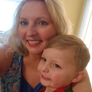 Meet your Posher, Debbie